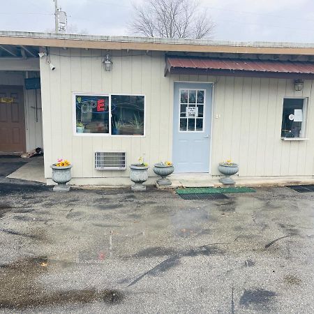 Woodridge Motel Terre Haute Exterior foto