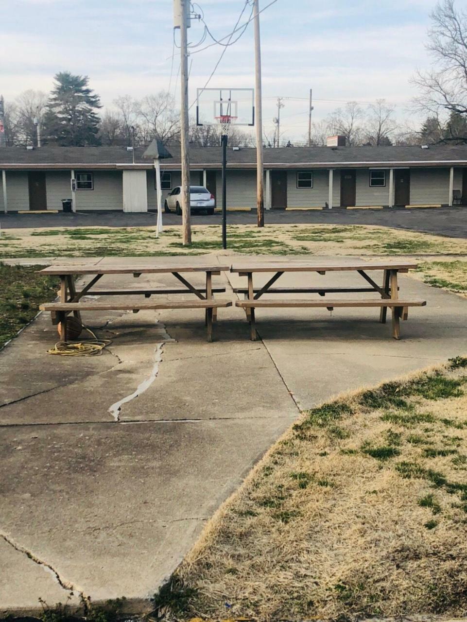 Woodridge Motel Terre Haute Exterior foto